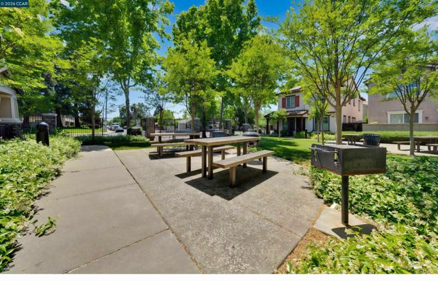 2939 Kobio Dr, Concord, CA 94519