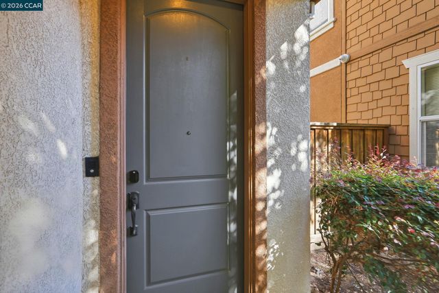 2939 Kobio Dr, Concord, CA 94519