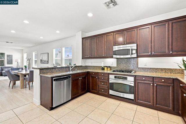 2939 Kobio Dr, Concord, CA 94519