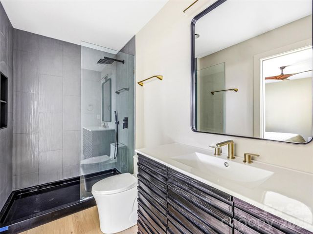 10 Nellie Bell Lane, Swannanoa, NC 28778