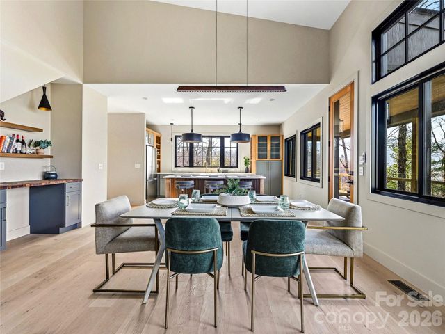 10 Nellie Bell Lane, Swannanoa, NC 28778