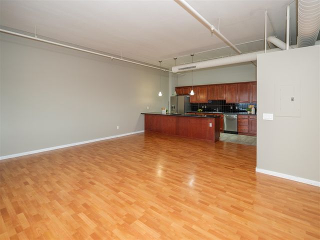 125 S Kalamazoo Mall 605, Kalamazoo, MI 49007