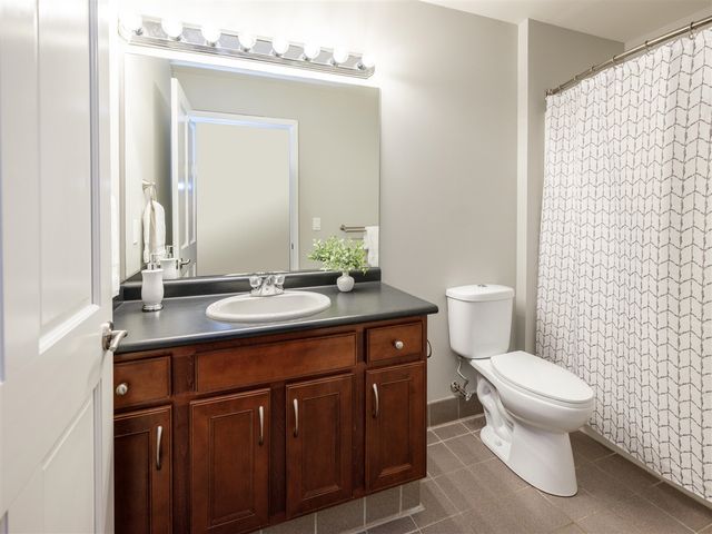 125 S Kalamazoo Mall 605, Kalamazoo, MI 49007