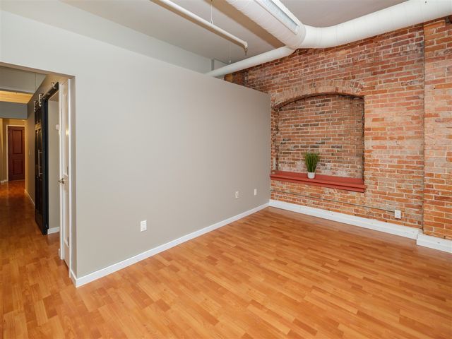 125 S Kalamazoo Mall 605, Kalamazoo, MI 49007