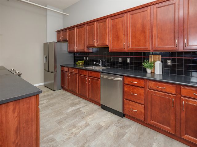 125 S Kalamazoo Mall 605, Kalamazoo, MI 49007