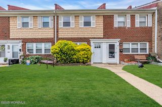 84 Briar Mills Drive, Brick, NJ 08724