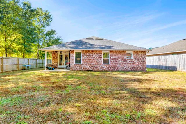 4304 Village Oak Ln, Pace, FL 32571