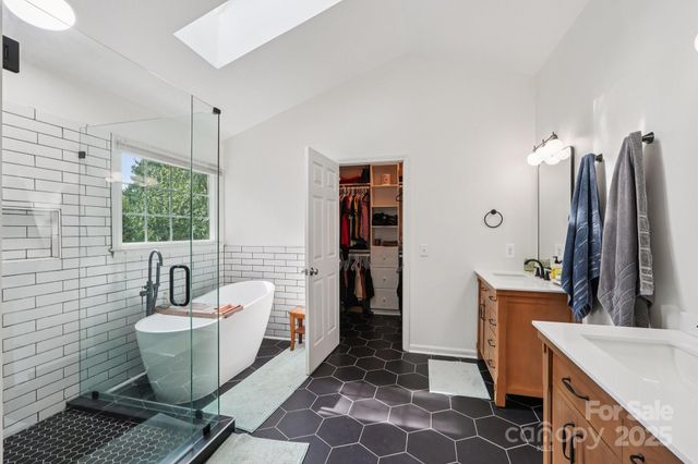 4711 Brownes Ferry Road, Charlotte, NC 28269