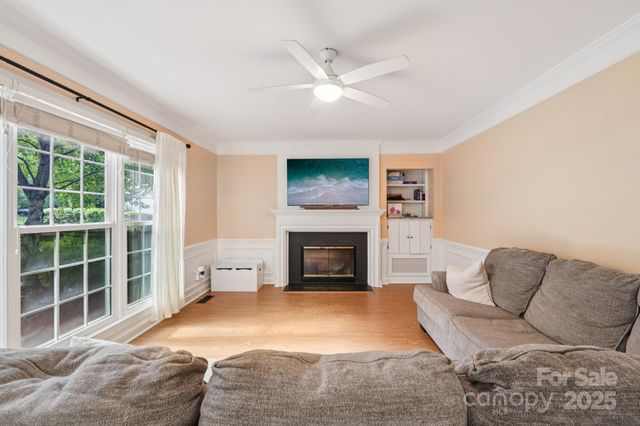 4711 Brownes Ferry Road, Charlotte, NC 28269