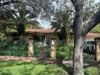 805 Paradiso Ave 805, Coral Gables, FL 33146