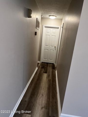 2101 Keeneland Blvd, Louisville, KY 40223