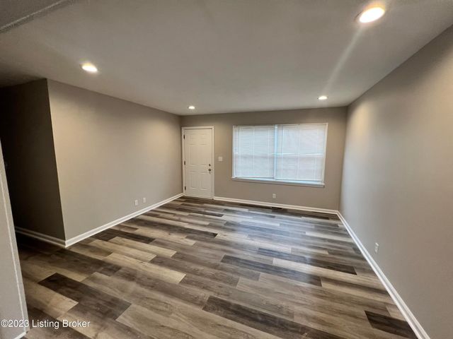 2101 Keeneland Blvd, Louisville, KY 40223