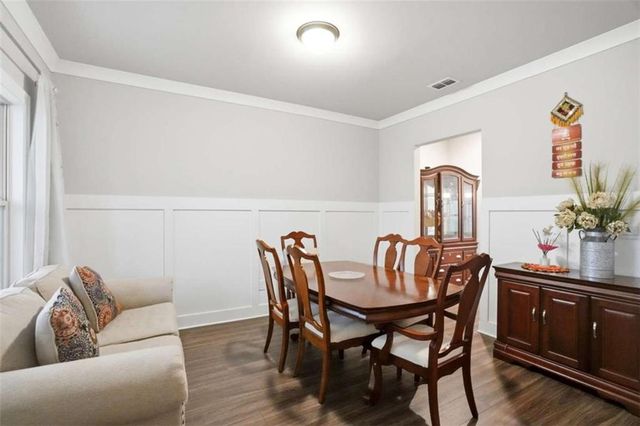 610 Stately Drive, Woodstock, GA 30188