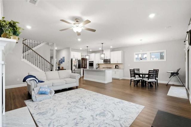 610 Stately Drive, Woodstock, GA 30188