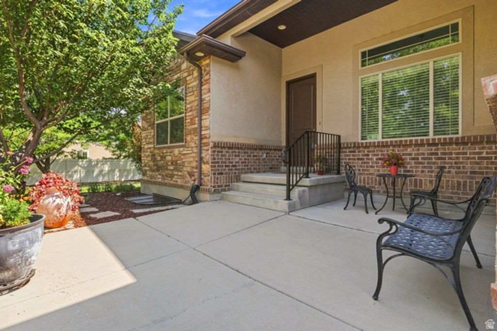 5492 DERBY LN, Stansbury Park, UT 84074 — photo 3