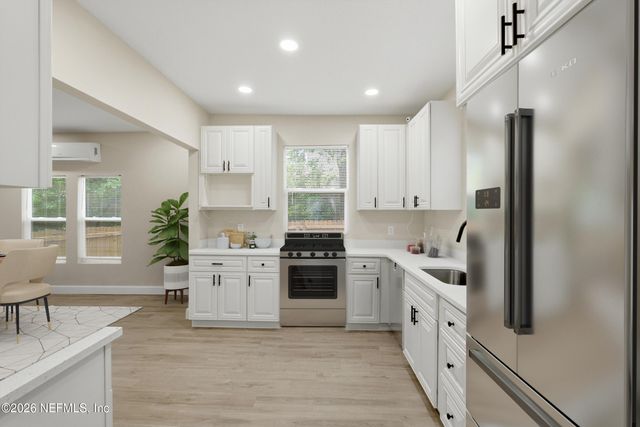 115 W 16TH Street, Jacksonville, FL 32206