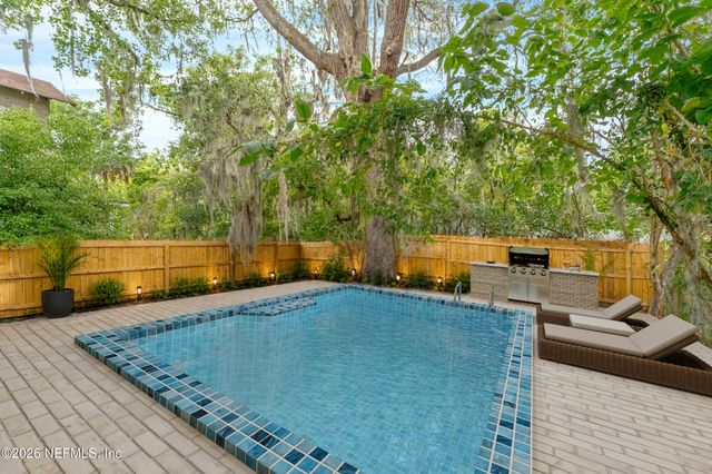 115 W 16TH Street, Jacksonville, FL 32206