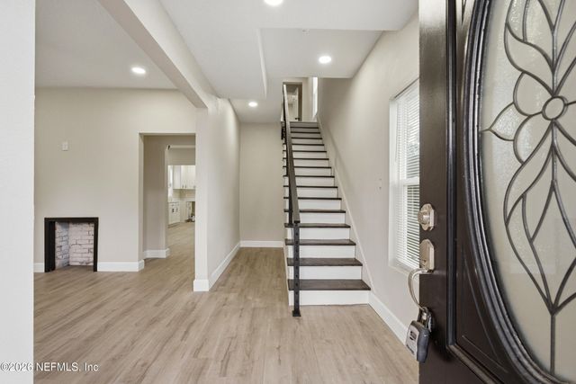 115 W 16TH Street, Jacksonville, FL 32206