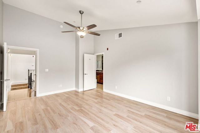 5241 Colodny Drive 103, Agoura Hills, CA 91301