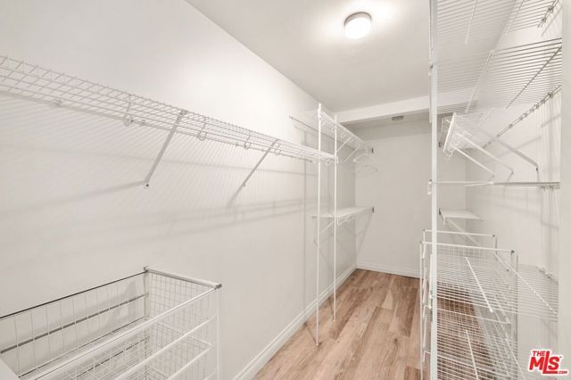 5241 Colodny Drive 103, Agoura Hills, CA 91301