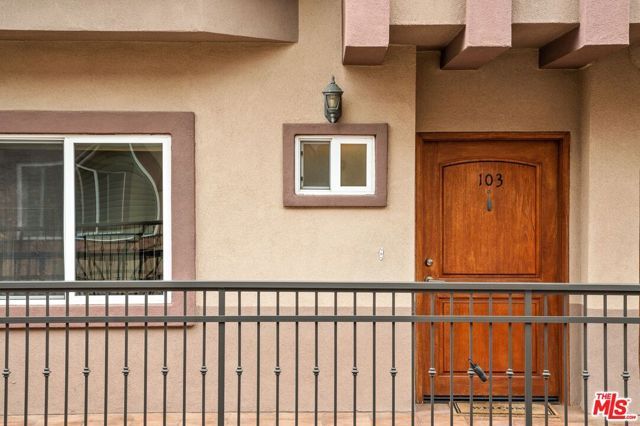 5241 Colodny Drive 103, Agoura Hills, CA 91301