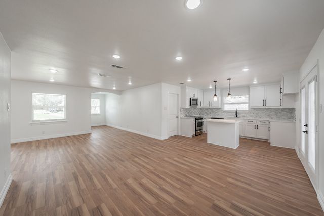 503 Woodacre Drive, Dallas, TX 75241