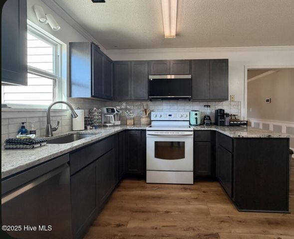 202 Chaparral Trail, Jacksonville, NC 28546