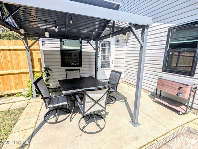 202 Chaparral Trail, Jacksonville, NC 28546