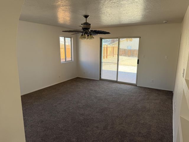 509 Medina Meadows Drive NE, Rio Rancho, NM 87144