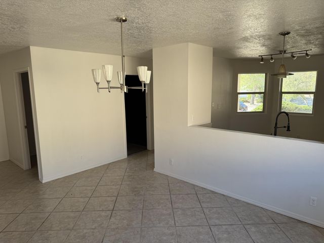 509 Medina Meadows Drive NE, Rio Rancho, NM 87144
