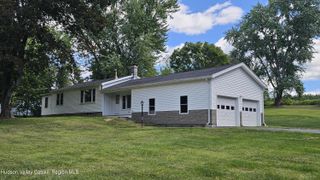 116 Tipple Rd, Ghent, NY 12075