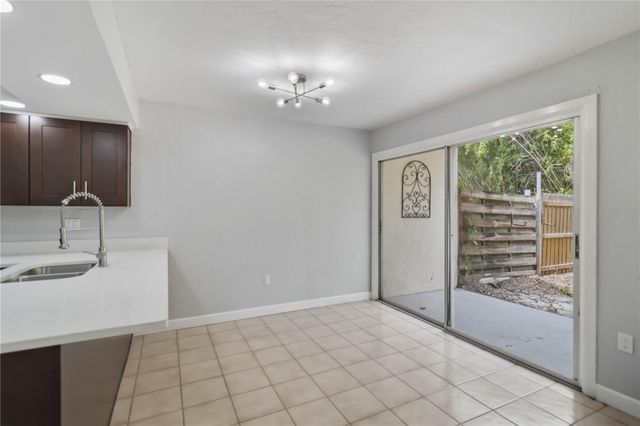 1125 LONGFELLOW WAY 125-B, Sarasota, FL 34243
