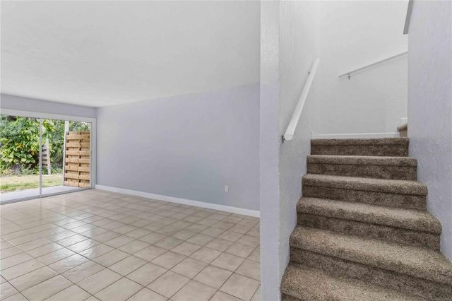 1125 LONGFELLOW WAY 125-B, Sarasota, FL 34243