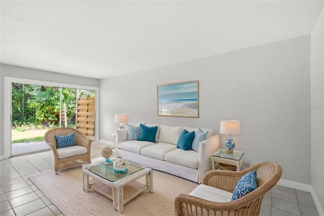 1125 LONGFELLOW WAY 125-B, Sarasota, FL 34243