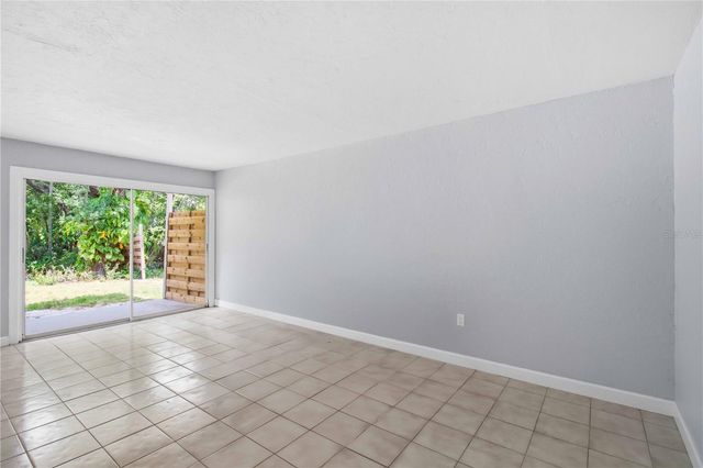 1125 LONGFELLOW WAY 125-B, Sarasota, FL 34243
