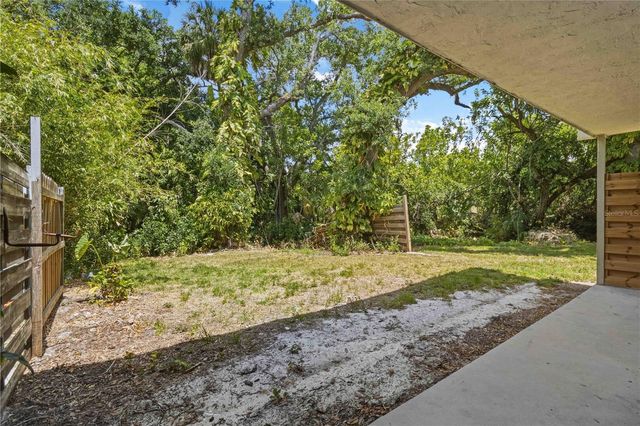 1125 LONGFELLOW WAY 125-B, Sarasota, FL 34243