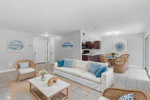 1125 LONGFELLOW WAY 125-B, Sarasota, FL 34243