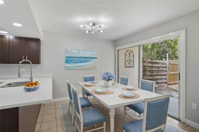 1125 LONGFELLOW WAY 125-B, Sarasota, FL 34243