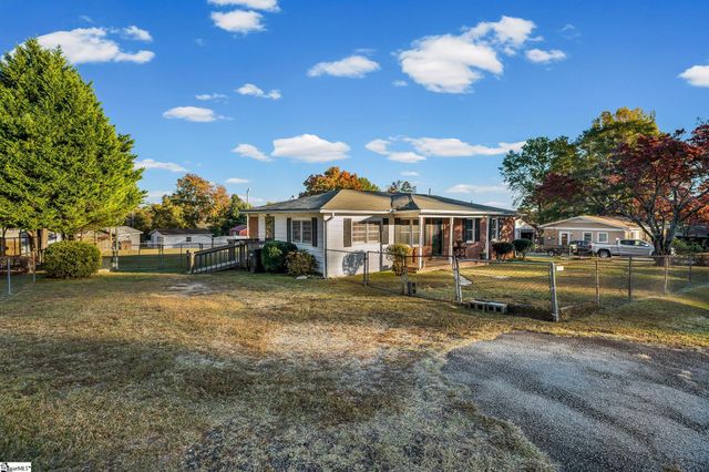 108 Belmont Circle, Easley, SC 29642