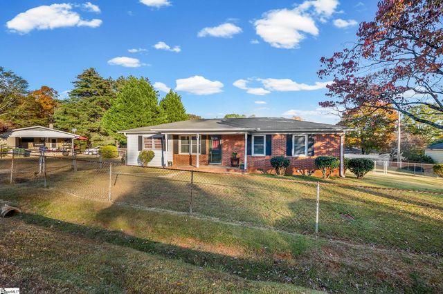 108 Belmont Circle, Easley, SC 29642