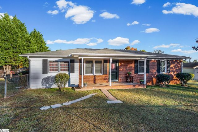 108 Belmont Circle, Easley, SC 29642