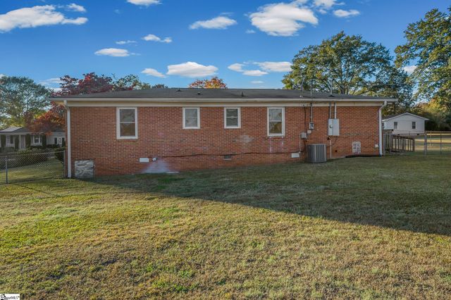 108 Belmont Circle, Easley, SC 29642