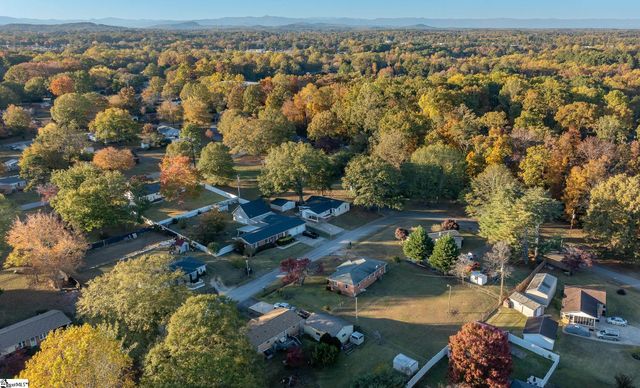 108 Belmont Circle, Easley, SC 29642