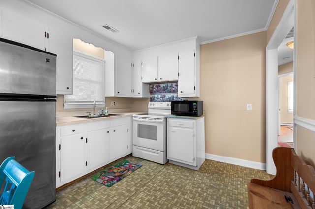 108 Belmont Circle, Easley, SC 29642