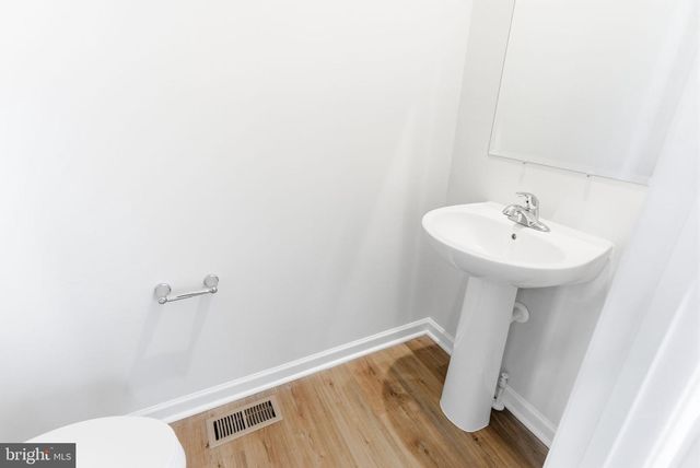 213 MONTEITH DR, Winchester, VA 22601