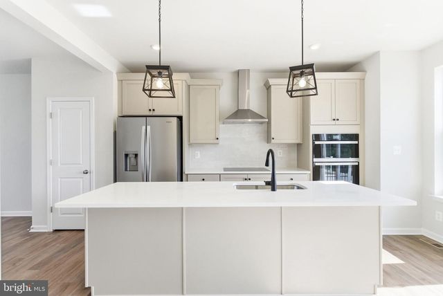 213 MONTEITH DR, Winchester, VA 22601