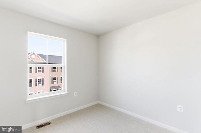 213 MONTEITH DR, Winchester, VA 22601