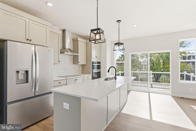 213 MONTEITH DR, Winchester, VA 22601