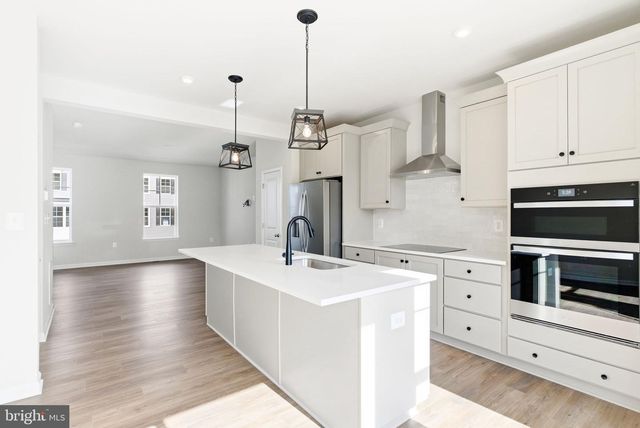 213 MONTEITH DR, Winchester, VA 22601