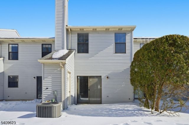 303 Maplecrest Rd, Edison Twp., NJ 08820